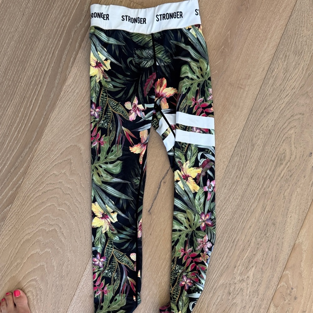 Stronger brand Tropical Black and Green Leggings Stretchy Activewear
